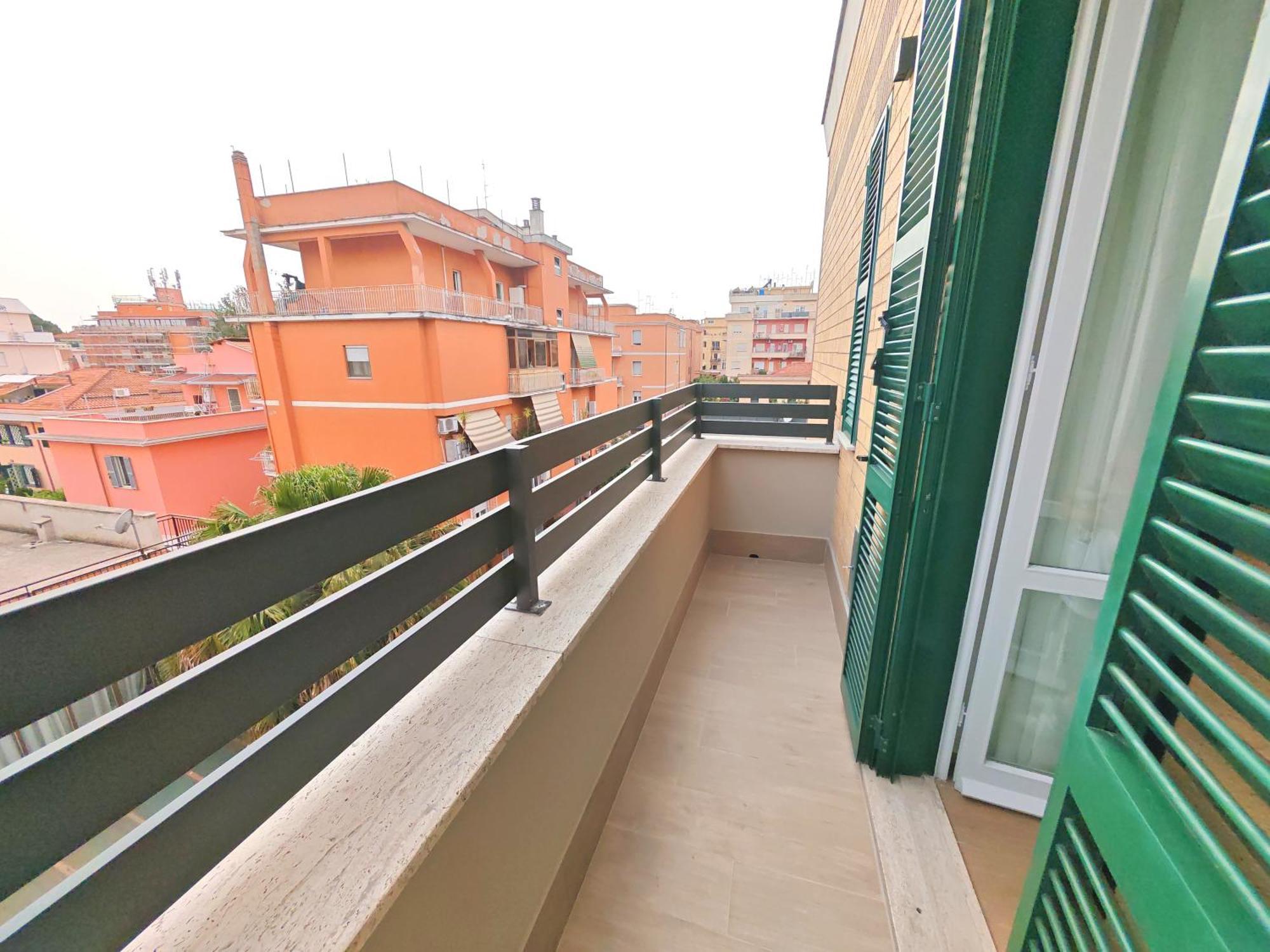 Attico Urbano Terrazza Su Metro A Cornelia Apartment Rom